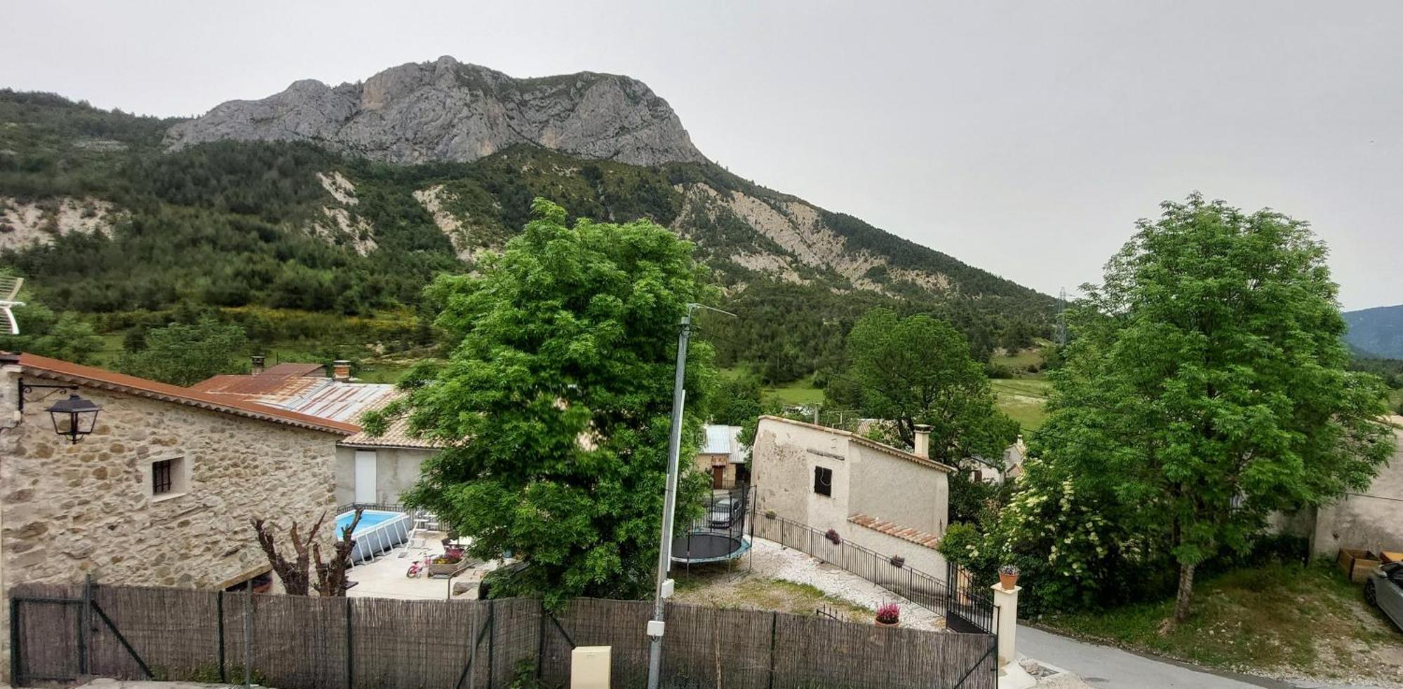 La Fischaumiere Panzió Soleilhas Kültér fotó