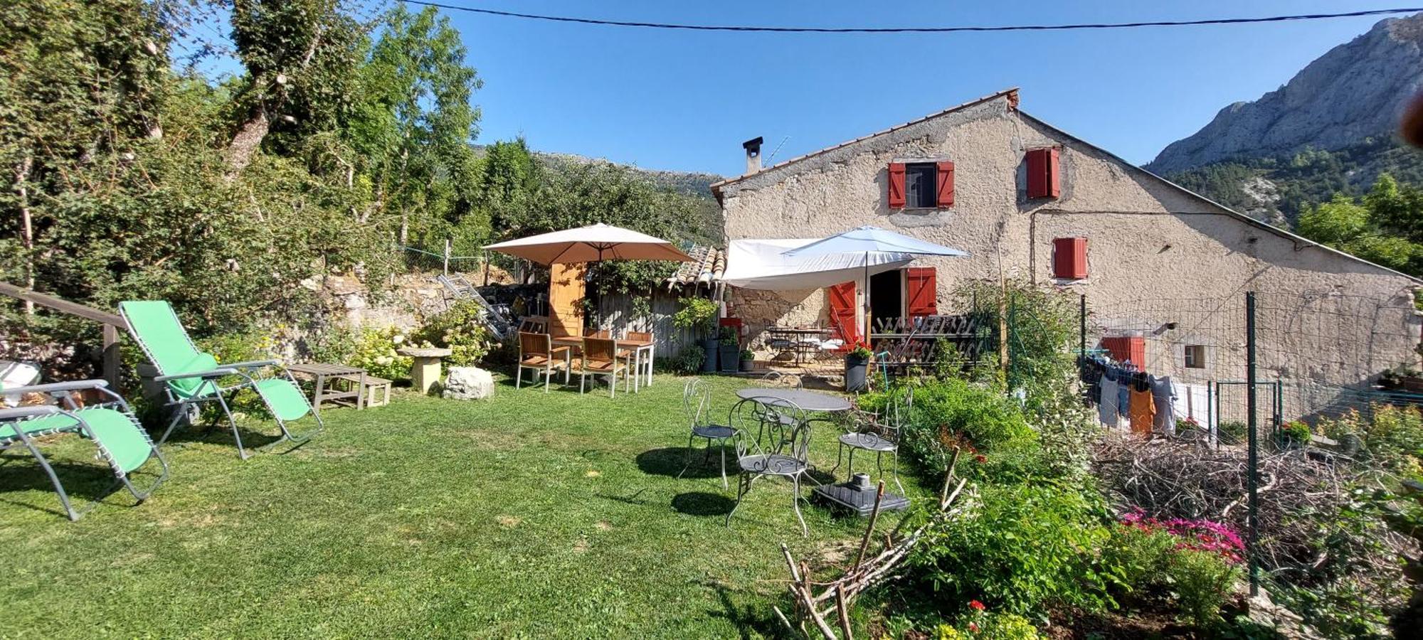 La Fischaumiere Panzió Soleilhas Kültér fotó